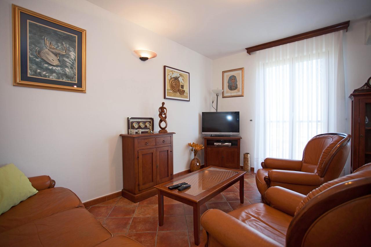 Apartment Pia Rovinj Exteriör bild