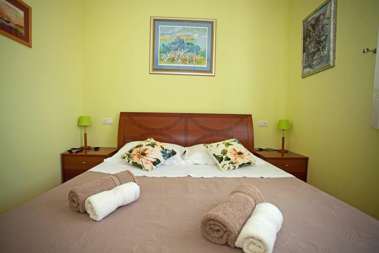 Apartment Pia Rovinj Exteriör bild